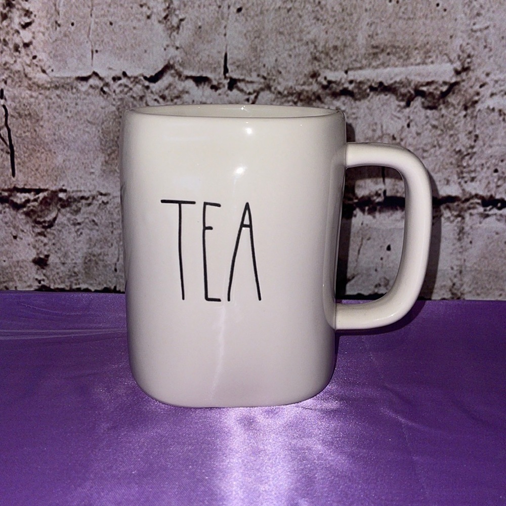 Tea rae Dunn mug